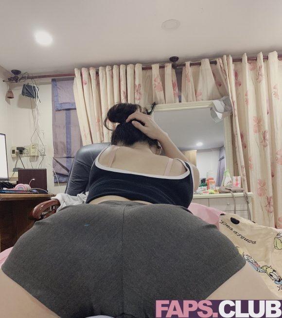 yiyitruong99 Nude Leaked OnlyFans Photo 22