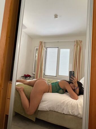 Miriam Perez Nude Leaks OnlyFans Photo 30