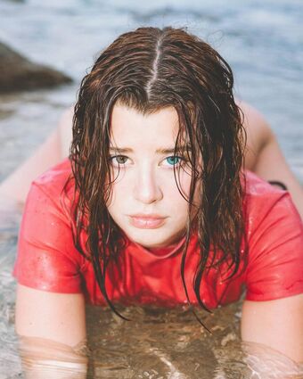 Sarah McDaniel Nude Leaks OnlyFans Photo 12