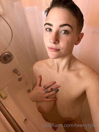 Teeny Tyler Nude Leaks OnlyFans Photo 12