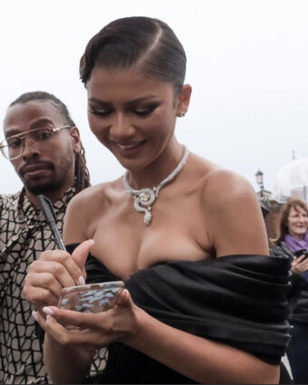 Zendaya Nude Leaks OnlyFans Photo 275