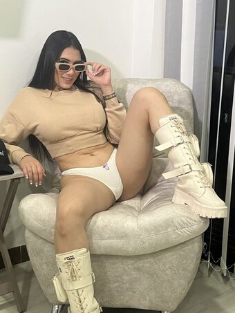 Ambar Prada Nude Leaks OnlyFans Photo 2