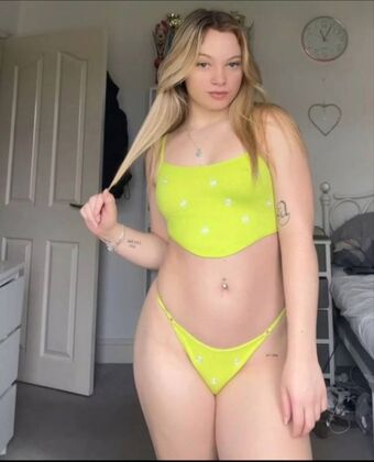 Keeley Dance Nude Leaks OnlyFans Photo 3