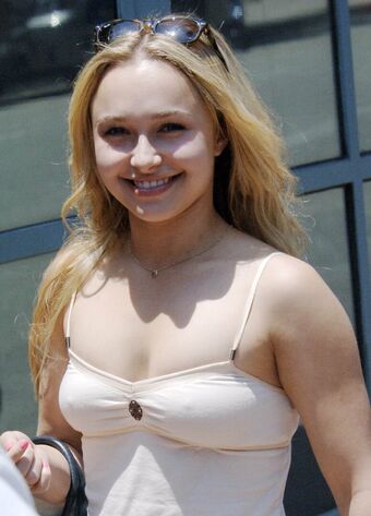 Hayden Panettière Nude Leaks OnlyFans Photo 51