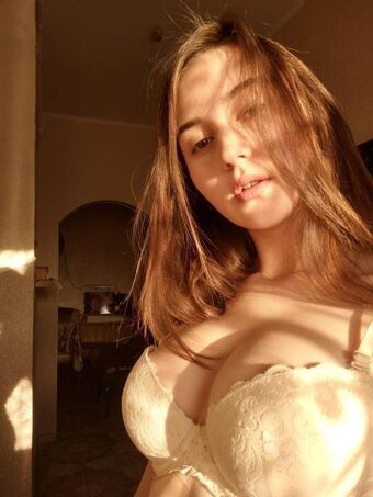 Marta Ulianova Nude Leaks OnlyFans Photo 19