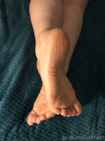 janeleecutefeet Nude Leaks OnlyFans Photo 2