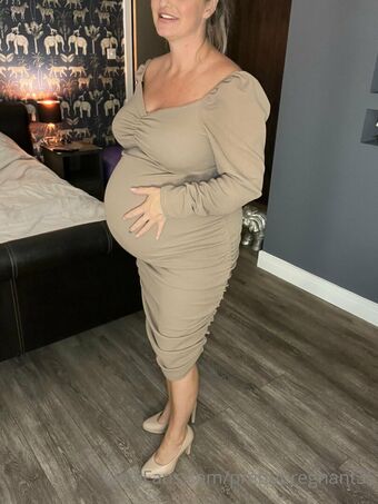 Prettypregnant35 Nude Leaks OnlyFans Photo 29