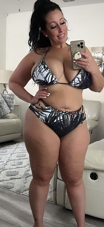 Thickitalianmami Nude Leaks OnlyFans Photo 27